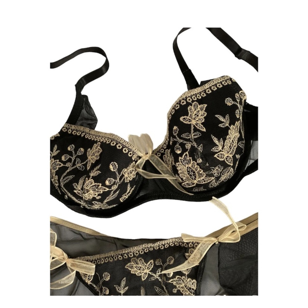 Womens French Lingerie-Bra / Panty Set Size 70c-Panty-L